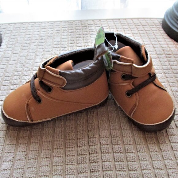Valen-Sina Boots - Picture 1 of 4
